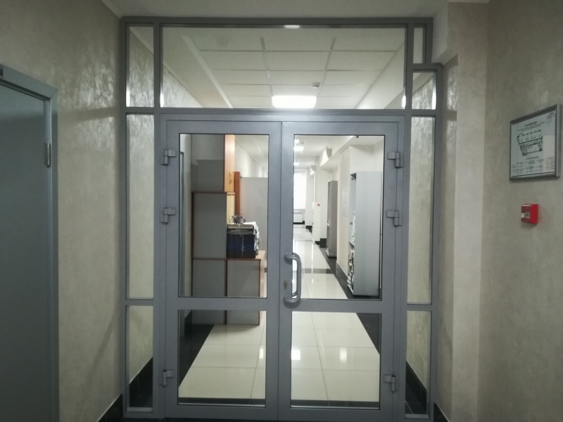Drzwi wewnętrzne aluminiowe