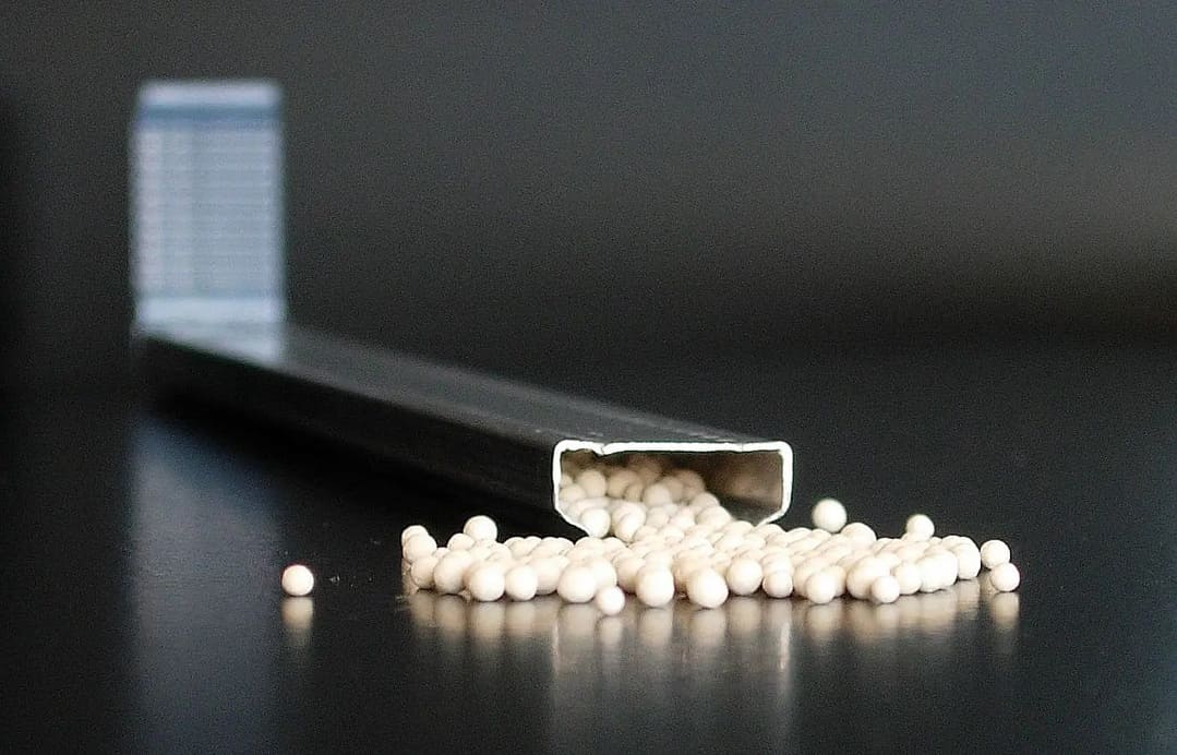 Using high-quality molecular sieve