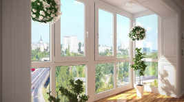 Doors to balcony or loggia
