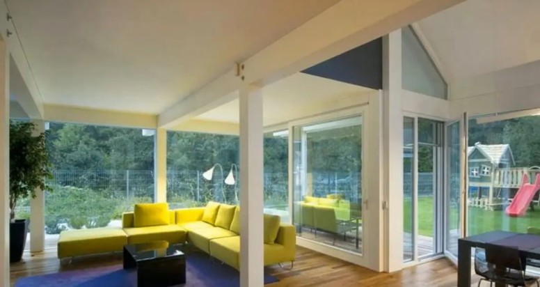panoramic windows