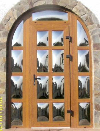 Gebogenes Glas
