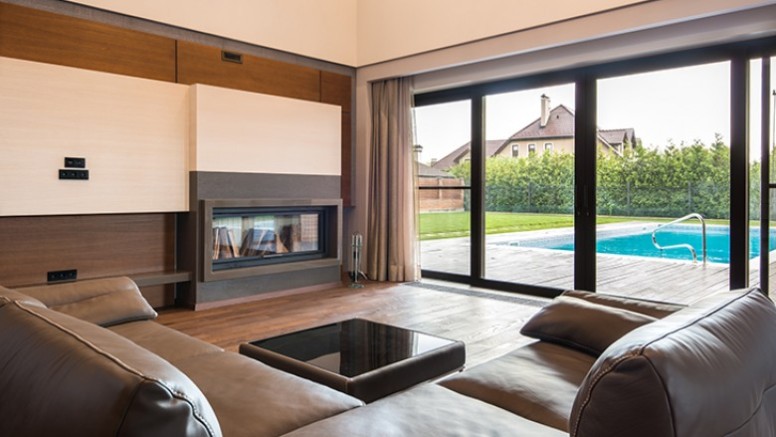 REHAU tilt and slide system