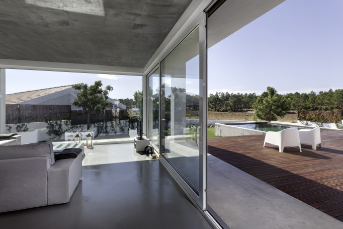 Aluminum sliding doors