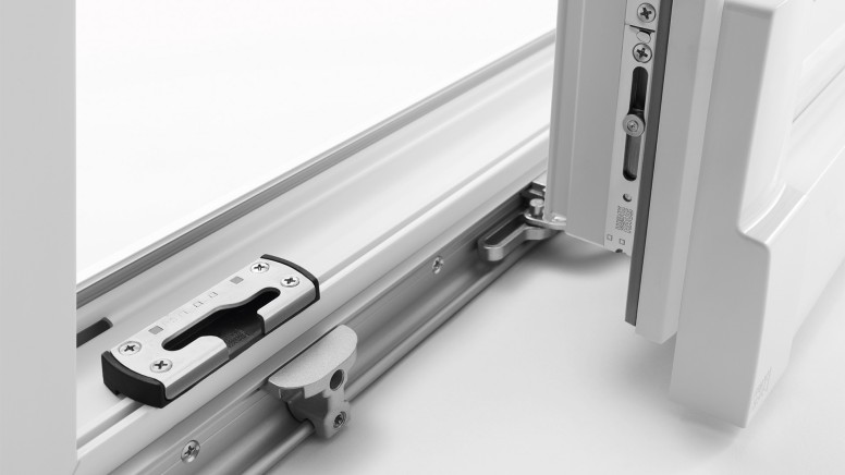 Rehau window hardware