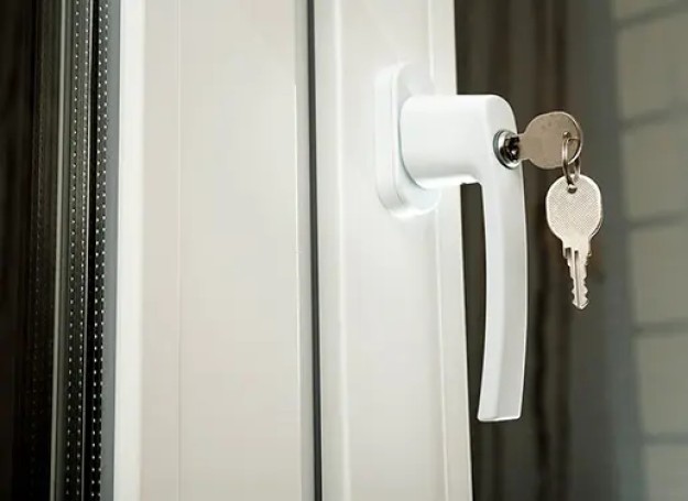handles with lock