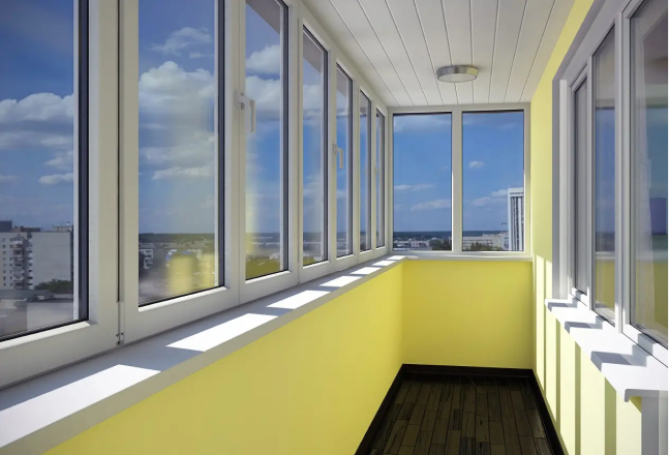 Fenster für den Balkon zu kaufen
