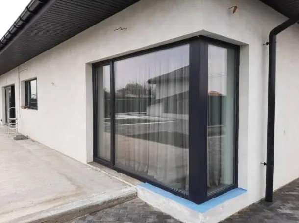 rehau windows