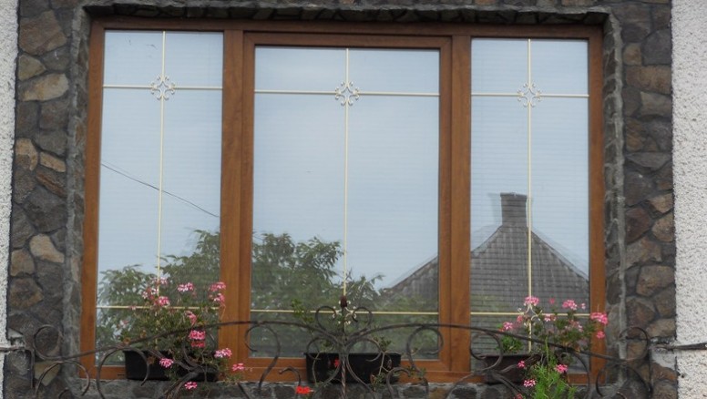 REHAU EURO 70