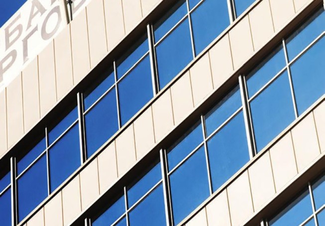 Verglasung der Fassade