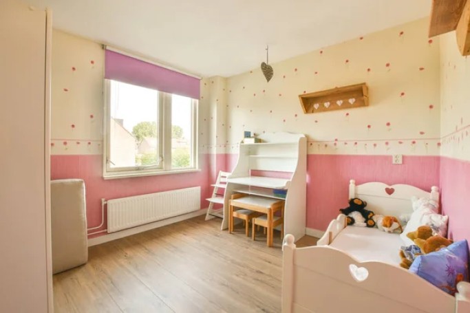 Fenster im Kinderzimmer